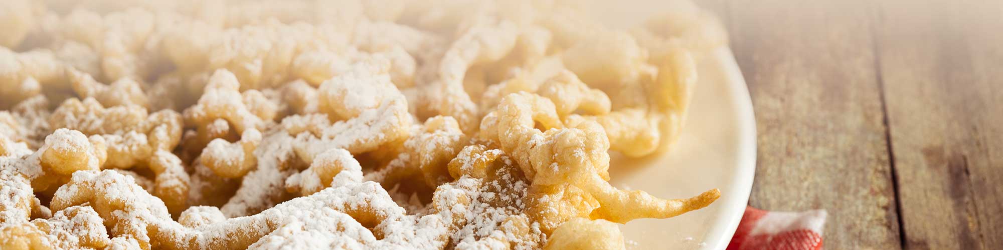 Freshly made funnel cakes, decadent kettle corn, and more at Richardsons!