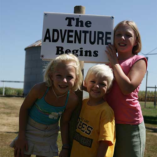 Explore the World's Largest Corn Maze in McHenry County, Illinois